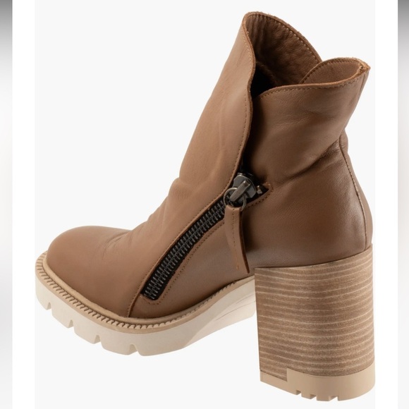NWT Bueno Elliott Block Heel Bootie in Walnut - Picture 2 of 4